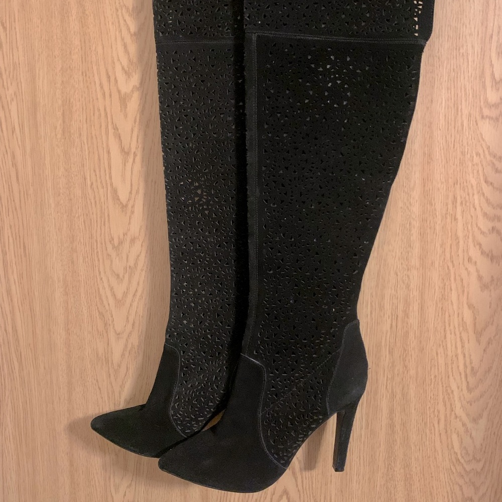 Fergie boots